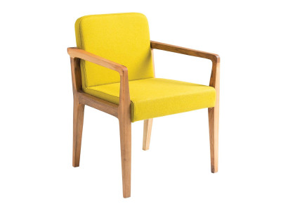 Gelber Stoffsessel im modernen Design