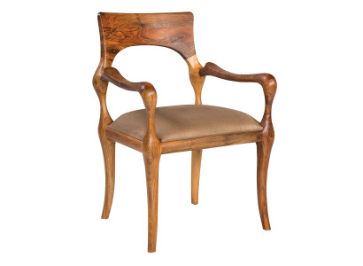Eleganter brauner Stoffsessel aus Holz im modernen Design
