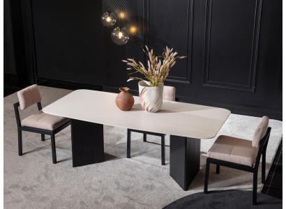 Elegantes Beiges Esszimmer Set aus Holz mit 4 Stühlen und Esstisch